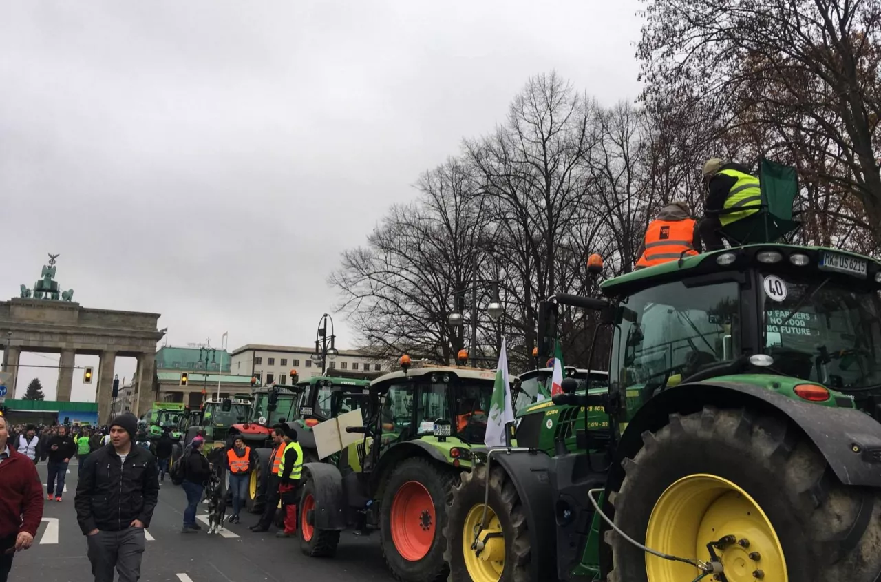 10 tys. rolników w marszu gwiaździstym na Berlin