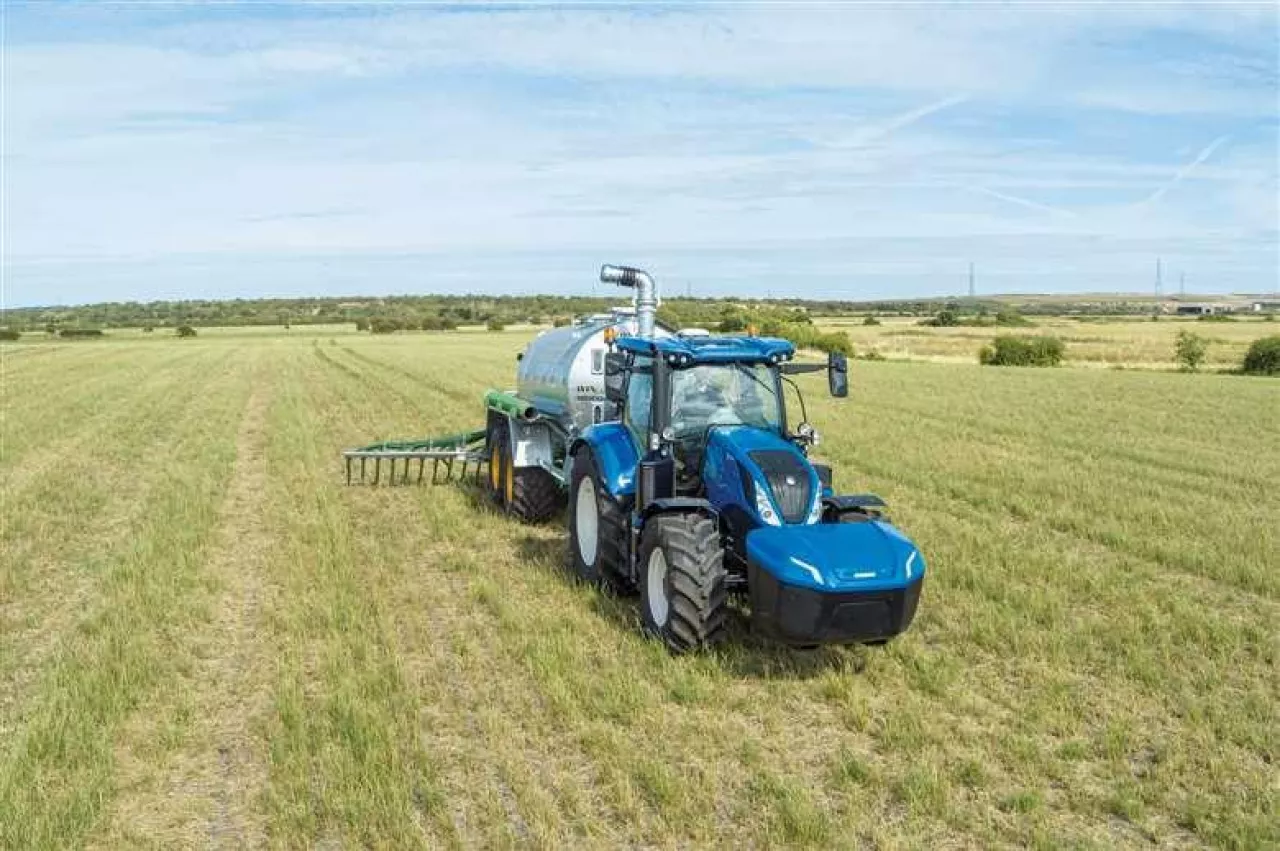 New Holland T6.180 Methane Power - TOTY