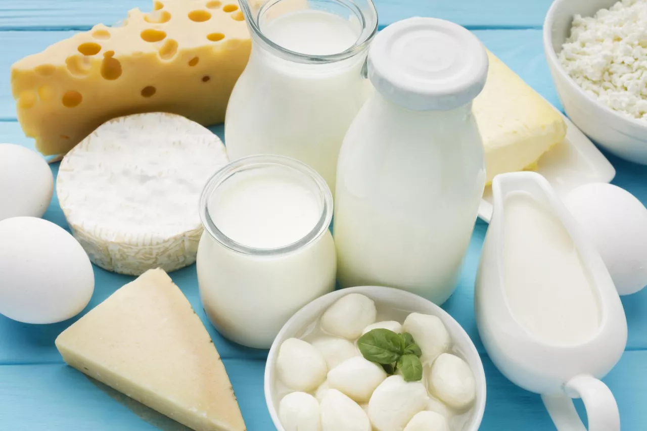 &lt;p&gt;Znaczący wpływ na ceny mleka i konkurencyjność unijnych mleczarni ma fakt, że w wielu regionach świata nastąpił sezonowy wzrost produkcji mleka surowego.&lt;/p&gt;