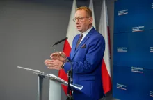 &lt;p&gt;Minister rolnictwa zaprzecza informacjom, że w Polsce jest 9,6 mln ton zapasów zboża&lt;/p&gt;