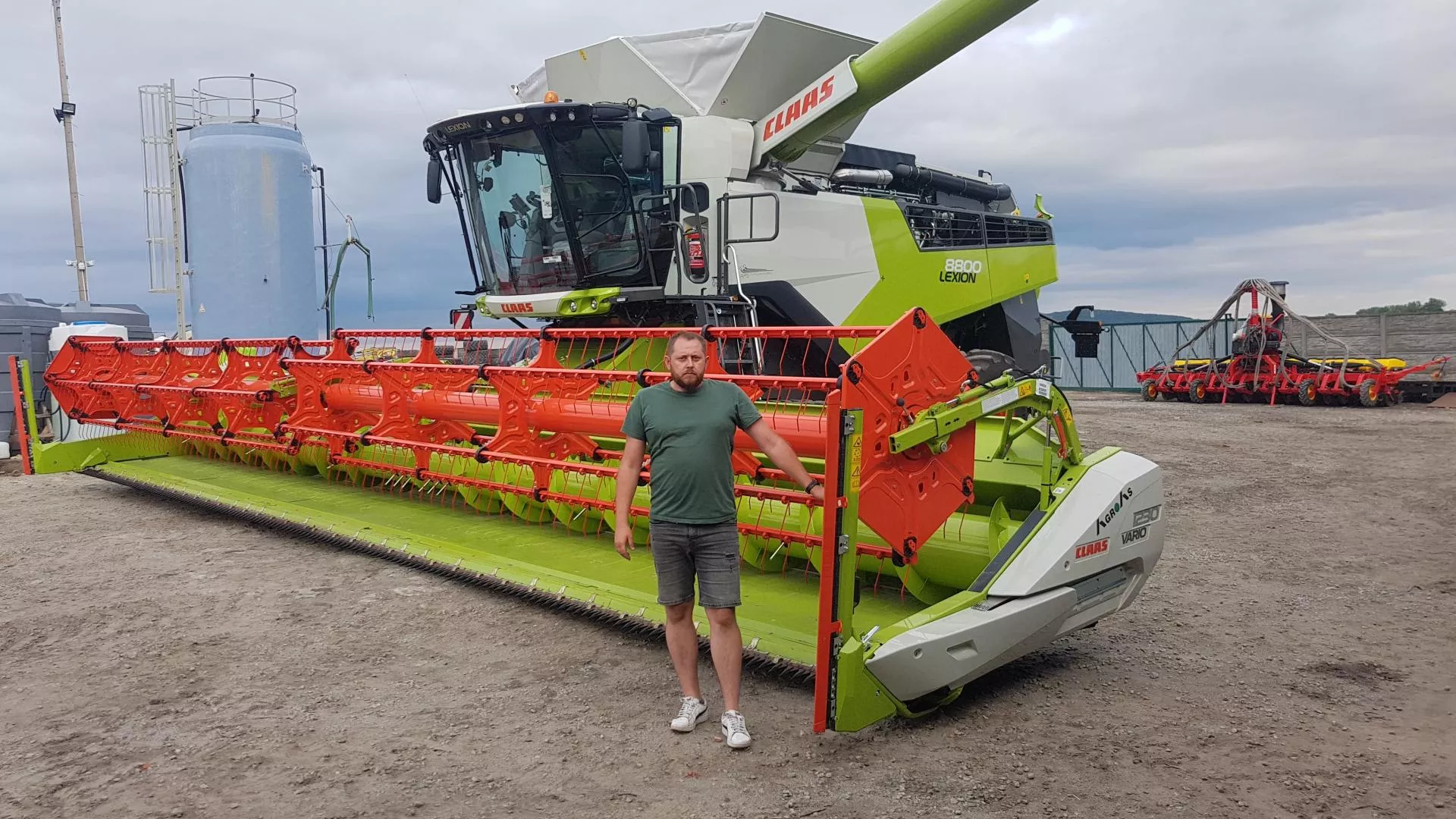 Ponad Ton Pszenicy Na Godzin Kombajn Claas Lexion Serii W R Kach Polskich Rolnik W