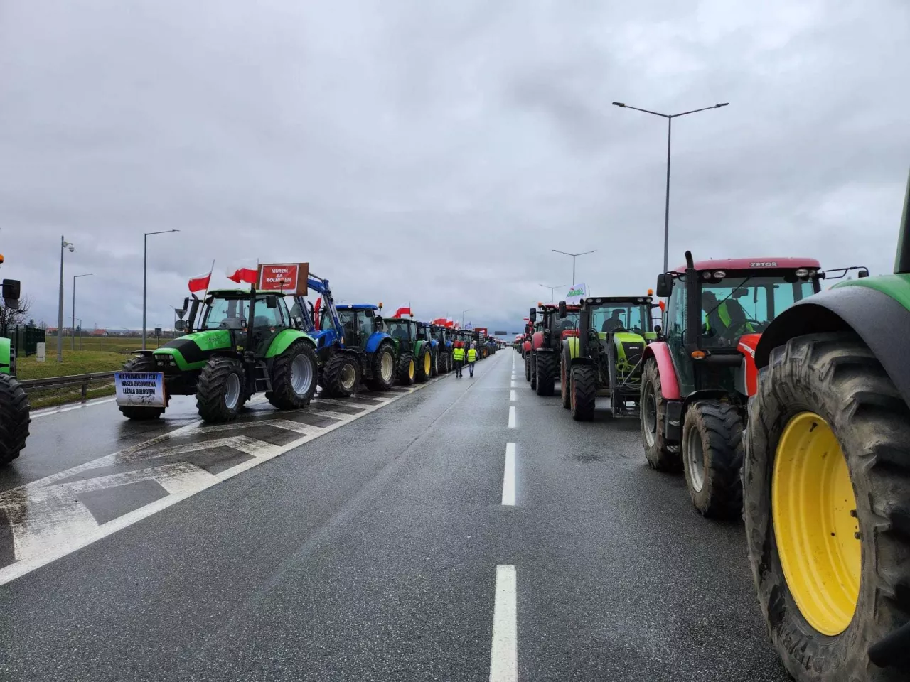 &lt;p&gt;Protest rolników 11 marca. W Wielopolsce stanie A2 i ekspresowe S5 i S11 [MAPA]&lt;/p&gt;