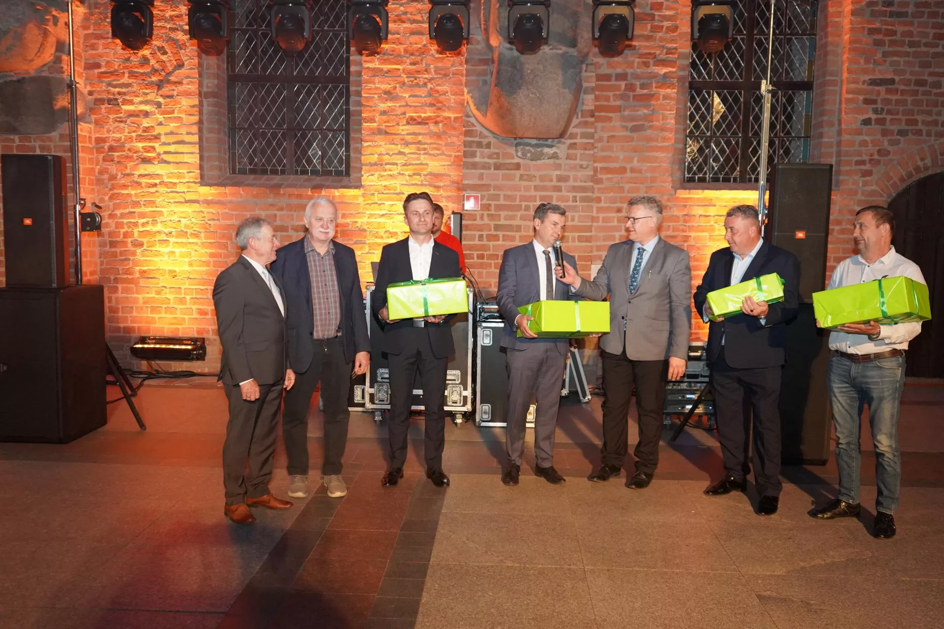 Innowacyjne gospodarstwa mleczne, mleczarnie i produkty nagrodzone na Euroforum Polskiego Mleczarstwa