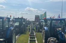 Ciągniki blokują drogę nad morze. Protest rolników pod Pyrzycami