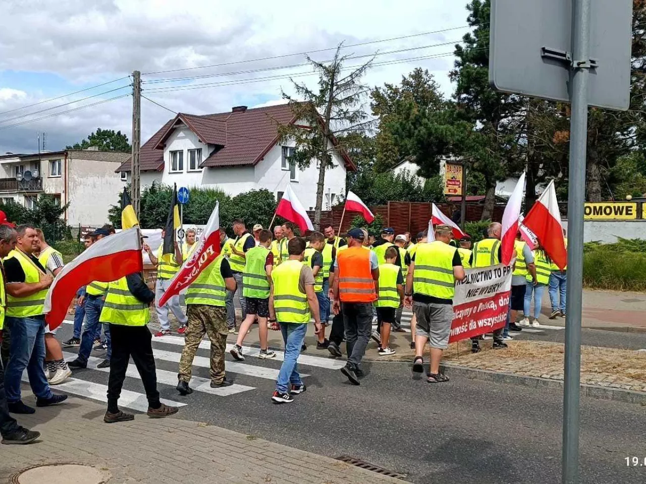 19 sierpnia rolnicy protestowali w Silnie na drodze do Chojnic