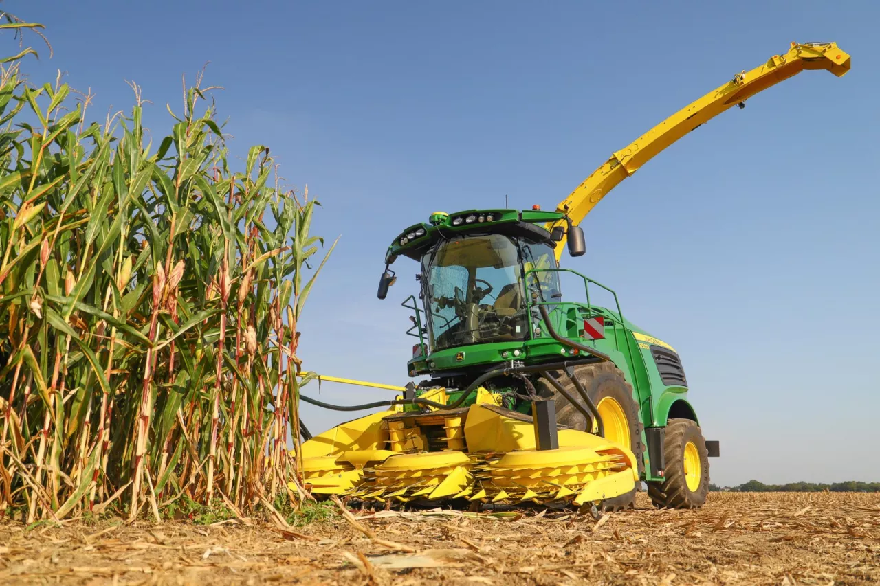 Sieczkarnia John Deere 8500i na Święcie Kukurydzy 2024