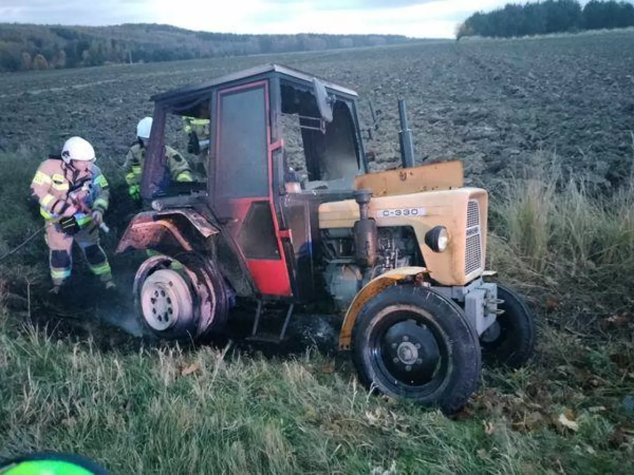 Ciągnik odnalazł się w rowie w miejscowości oddalonej o 20 km od miejsca kradzieży.