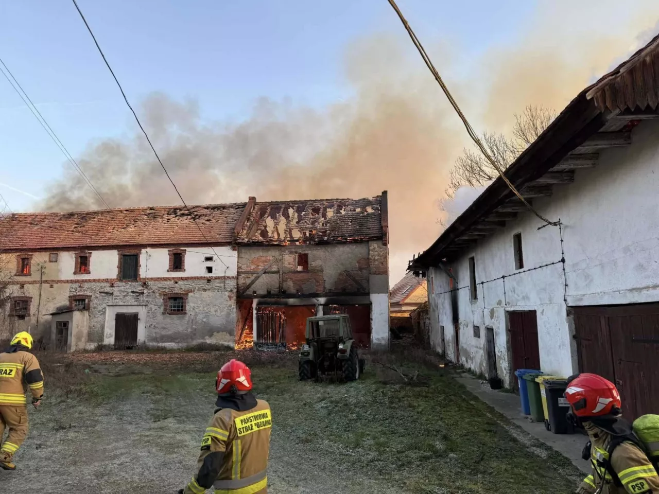 Do tragicznego pożaru doszło dziś około godziny 9.