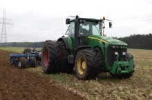 Rolnik dzierżawi ziemię. Czy właściciel ma prawo sprawdzić, co robi na tym gruncie?