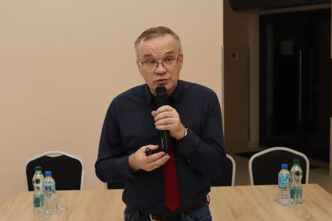 Prof. Witold Szczepaniak z Katedry Chemii Rolnej i Biogeochemii Środowiska Uniwersytetu Przyrodniczego w Poznaniu