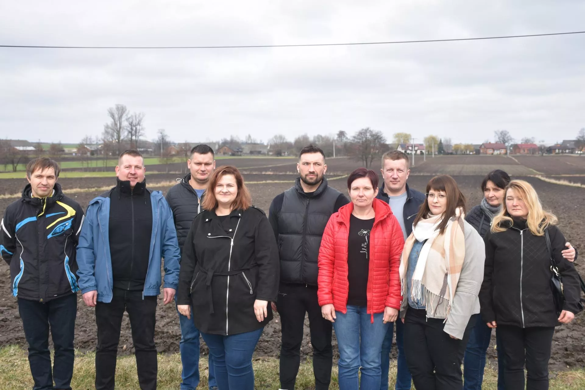 Rolnikom spod Łowicza grozi zakaz uprawy ziemi. "To koniec produkcji mleka"