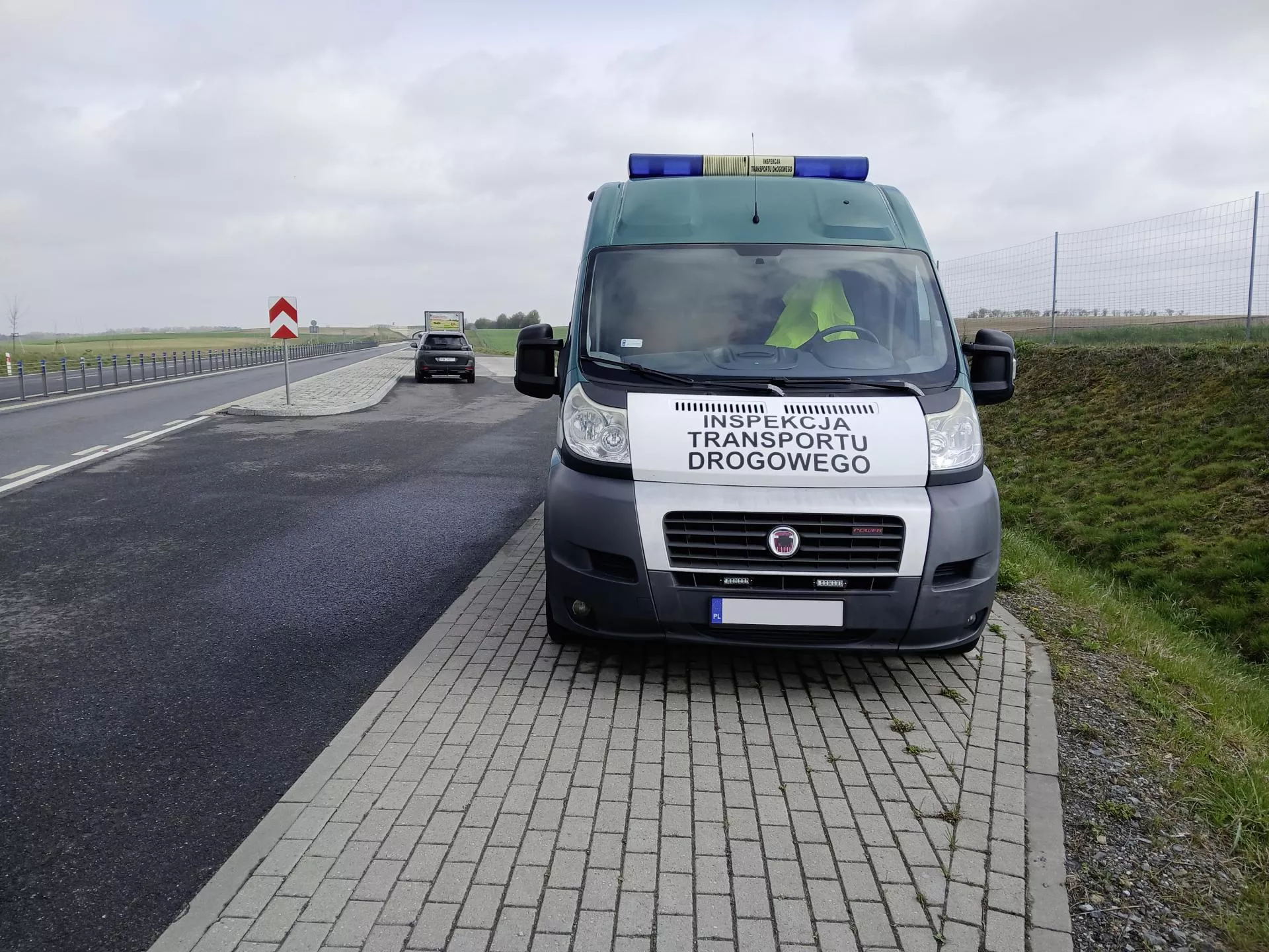 Rolnicy biją na alarm: kontrole przy pastwiskach mogą rozsiać pryszczycę