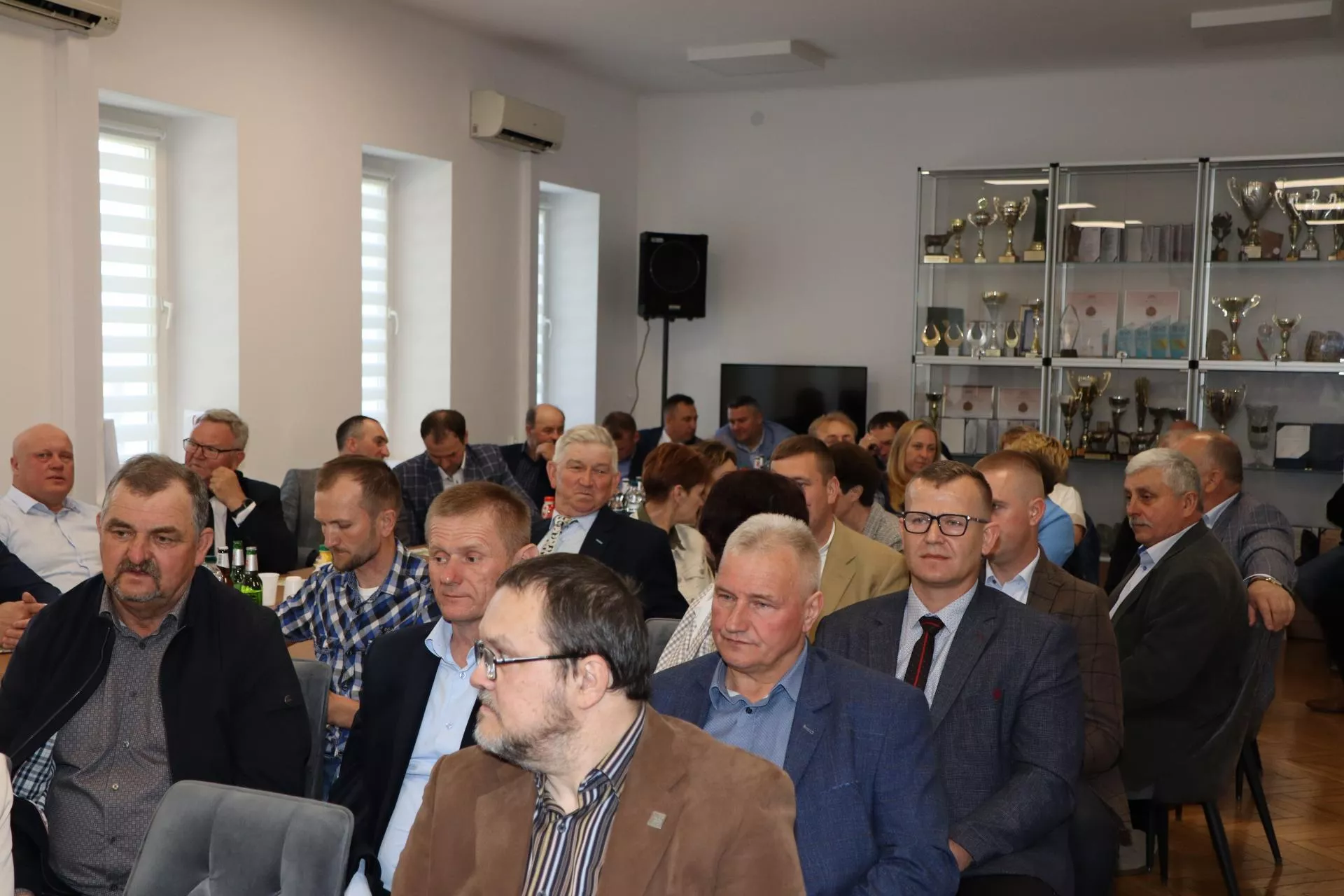 OSM Garwolin skupiła 100 mln l mleka. Jakie ceny i dopłaty dla rolników?