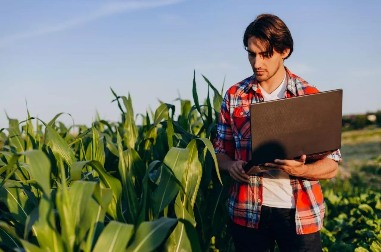 Nowy obowiązek dla wszystkich rolników. Będą musieli wystawiać e-faktury