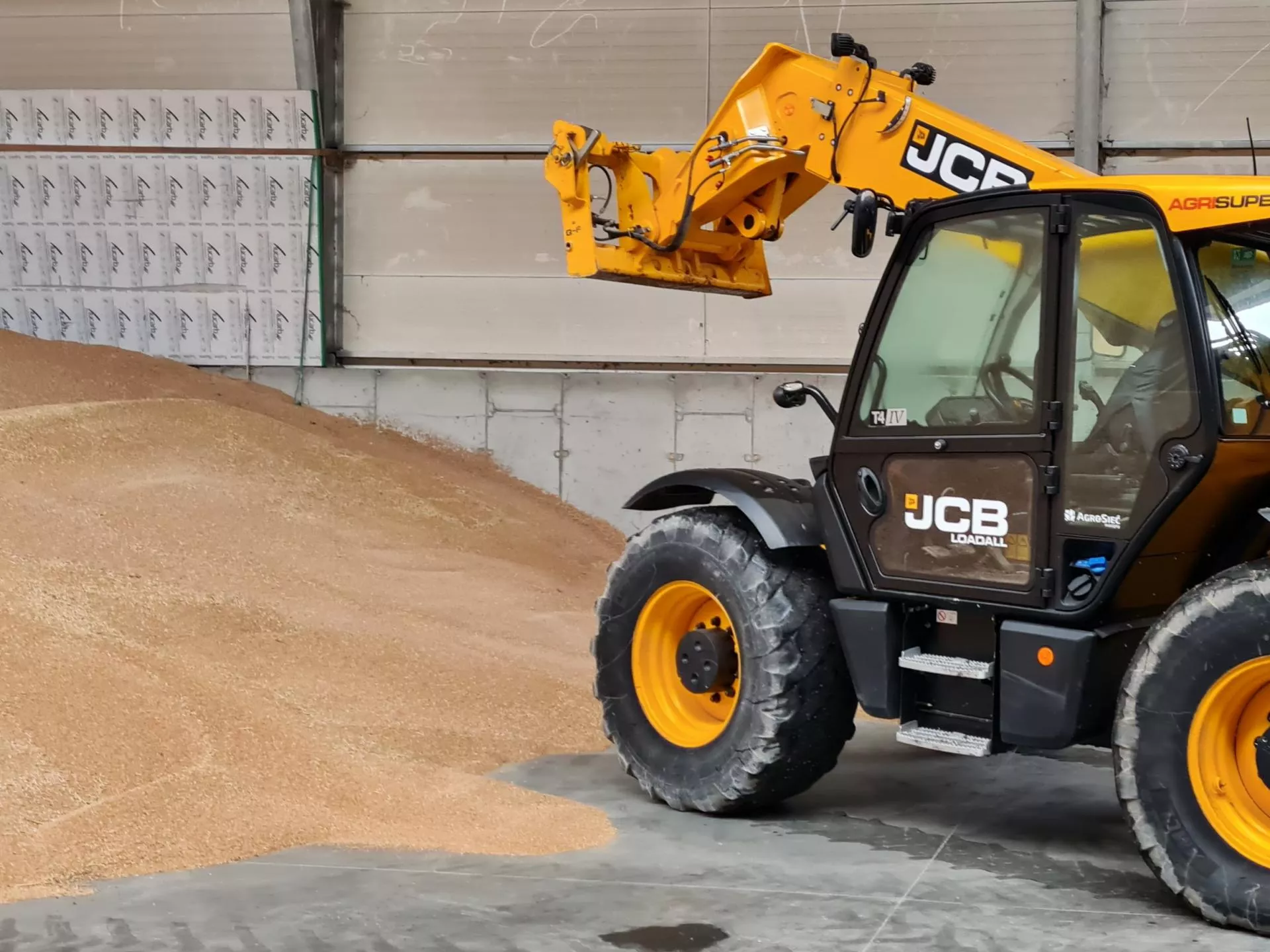 Gazowanie magazynu zbożowego tylko po szkoleniu. Gdzie rolnik może je odbyć? Jaka cena?