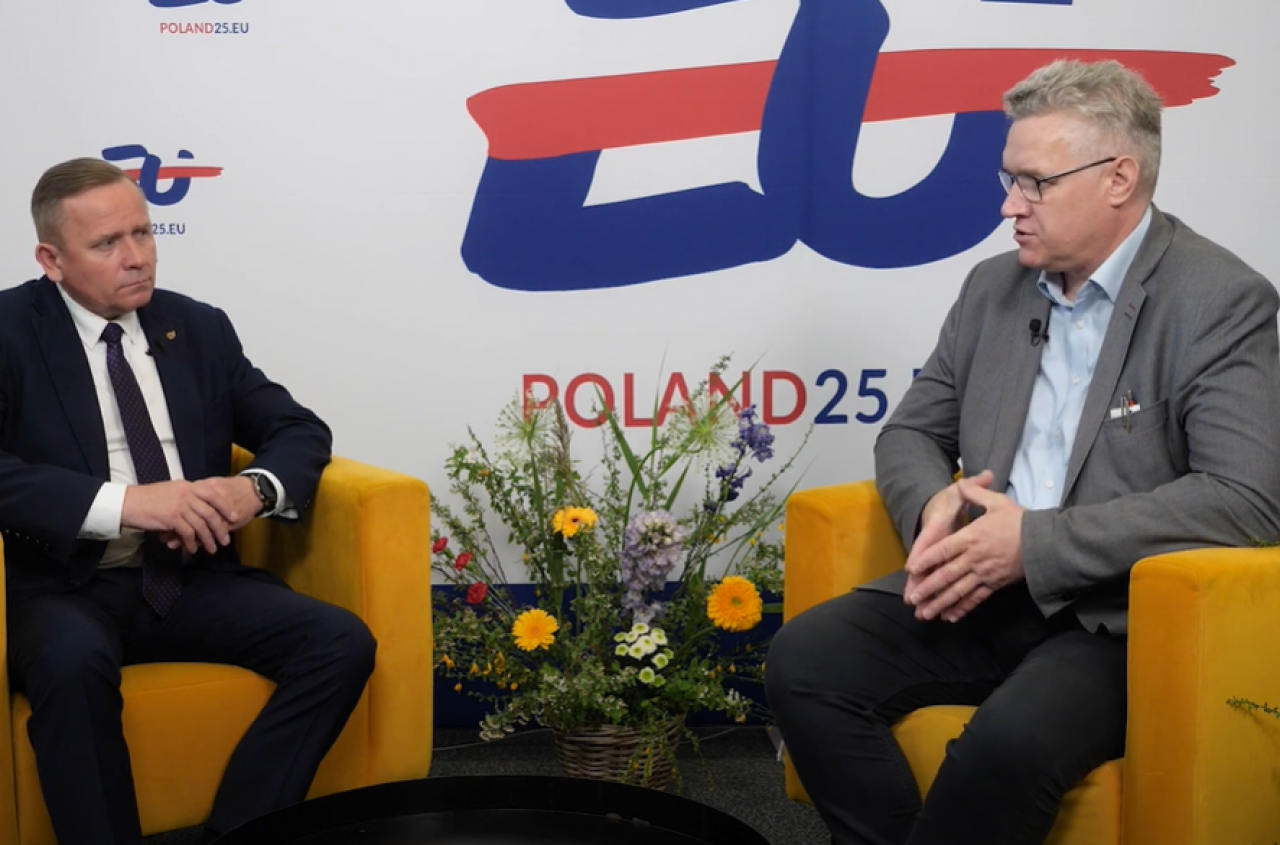 Dopłaty do wapnowania i usuwania folii. "Ministerstwo odpowiada na zasadzie kopiuj-wklej"