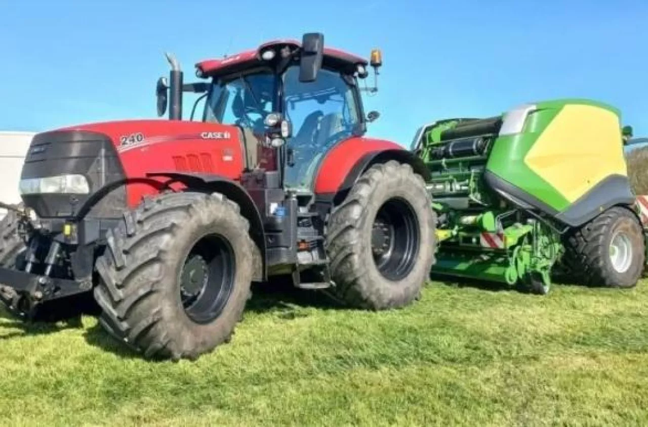 Wyciekły zdjęcia nieznanej maszyny Krone. Będzie nowa prasoowijarka?