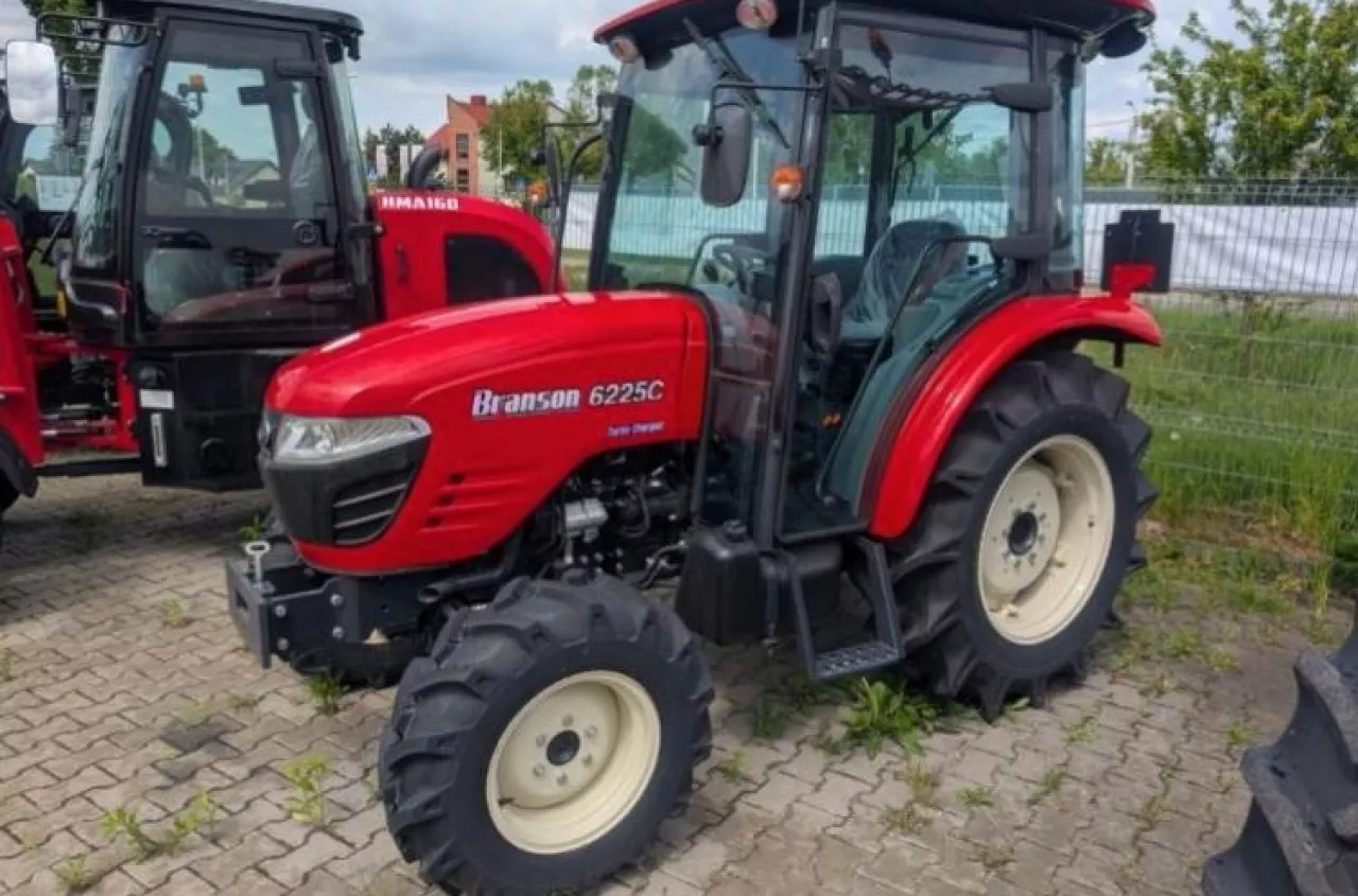 Znane ciągniki znikają z Polski. Kto się wycofuje?