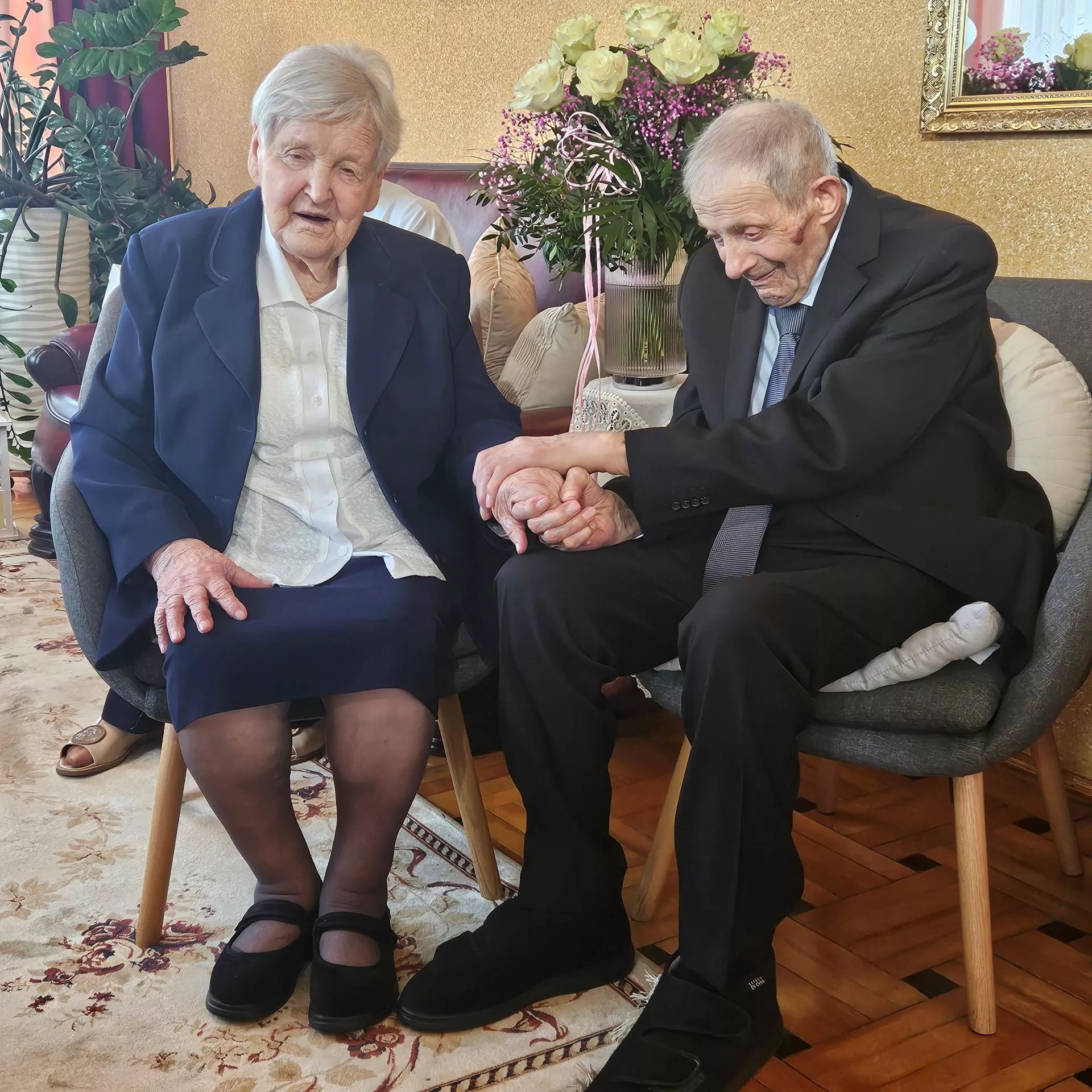 Najstarsze małżeństwo rolników ma 206 lat. Prezes KRUS przyjechał na rocznicę ślubu