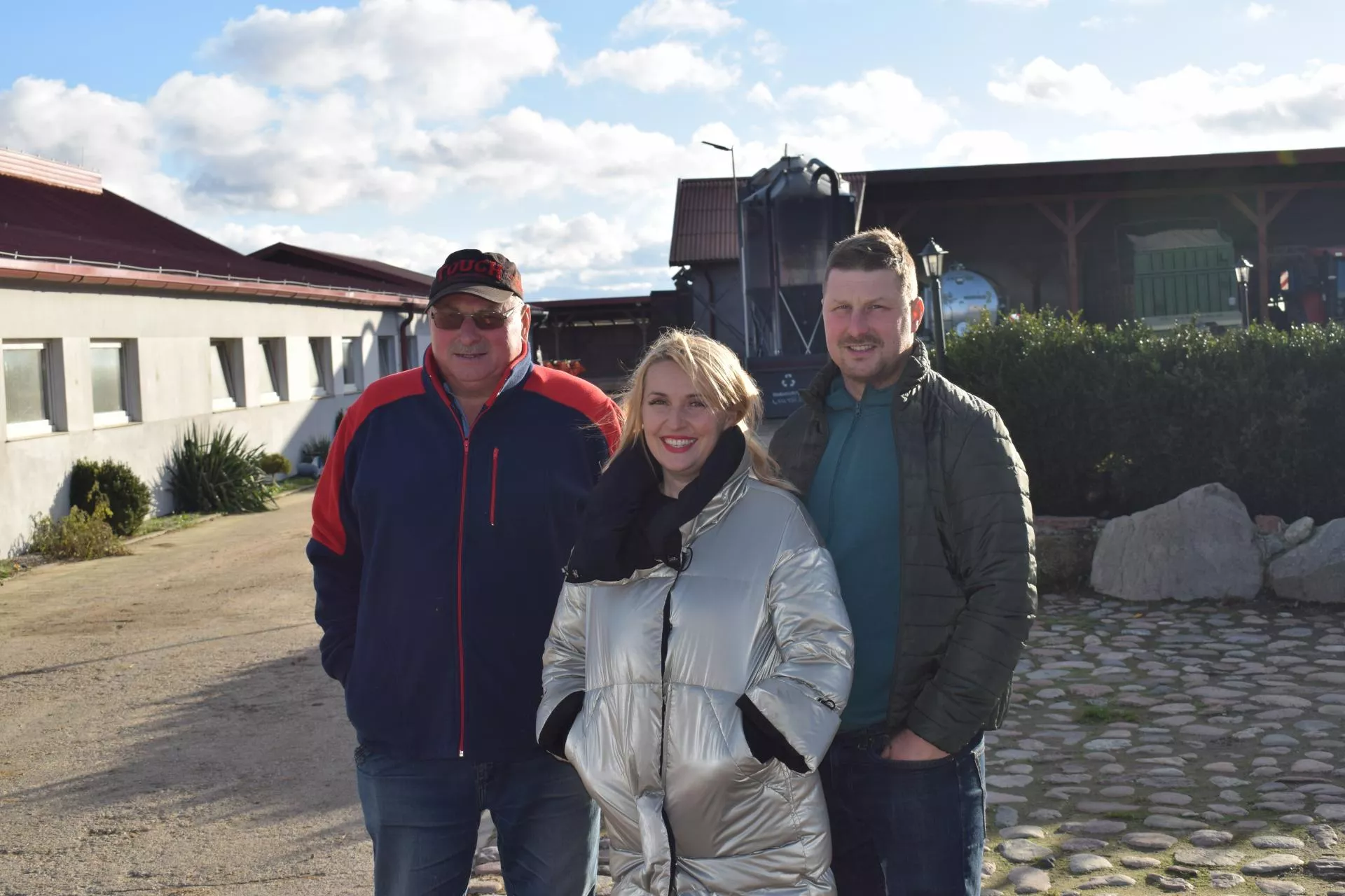 Rolnik z Warmii zaczynał od 7 krów. Dziś ma 280 i taksówkę mleczną. Jak to zrobił?