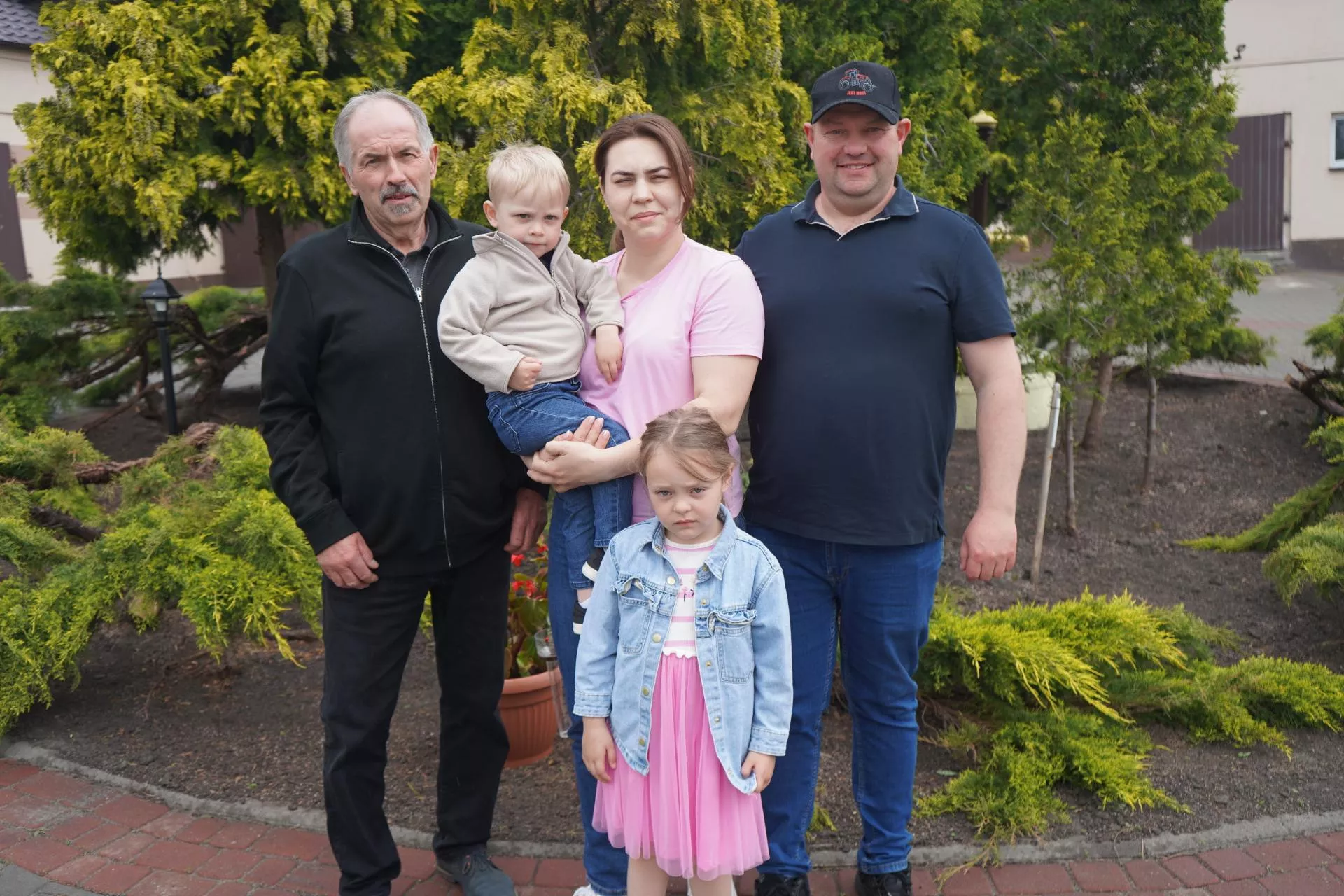 Nie goni za wydajnością, a i tak zarabia na mleku. Jak to robi rolnik z Wielkopolski?