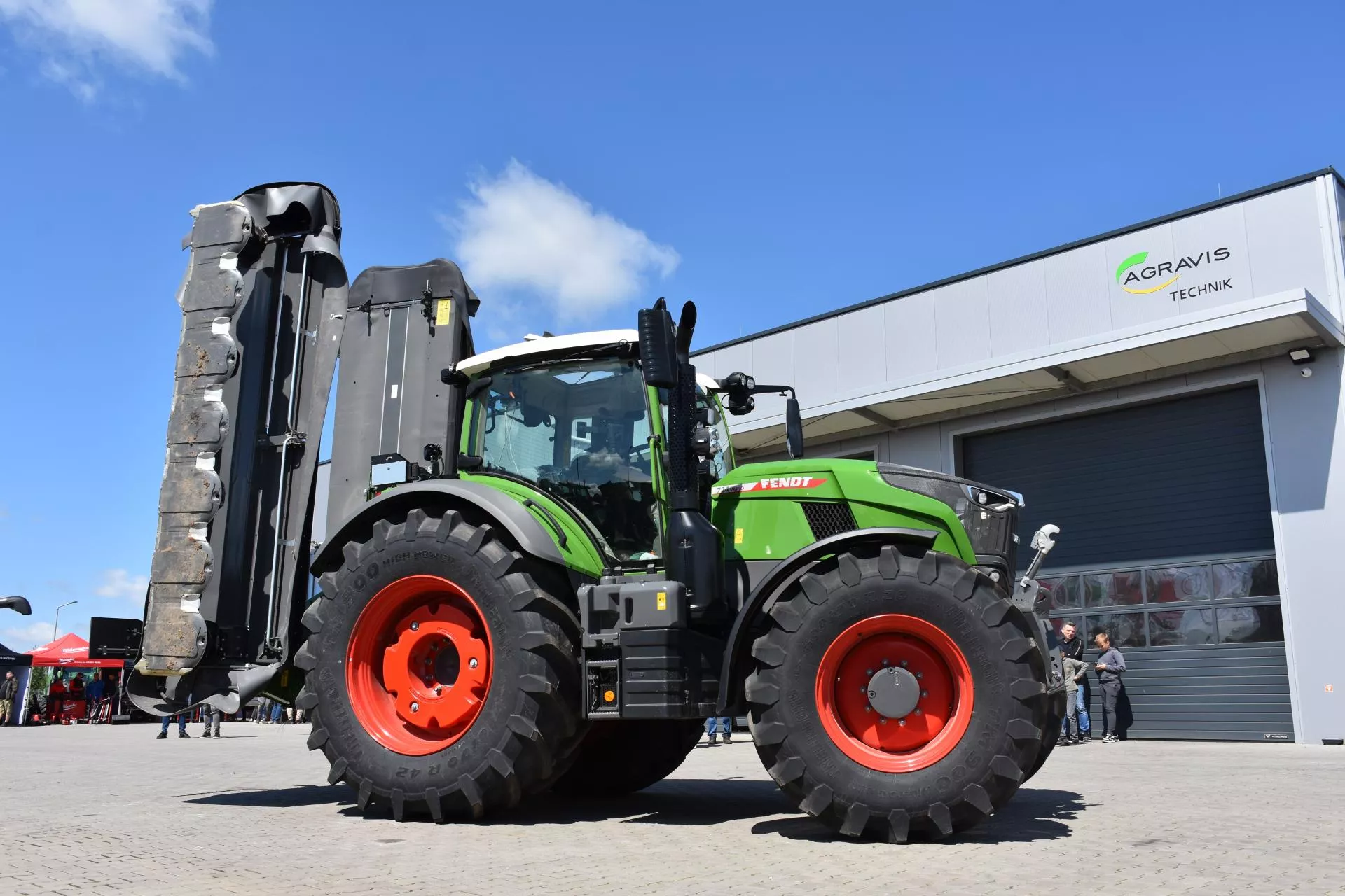 Ten ciągnik ma więcej mocy niż TIR. Nowa technologia Fendt zadziwiła rolników