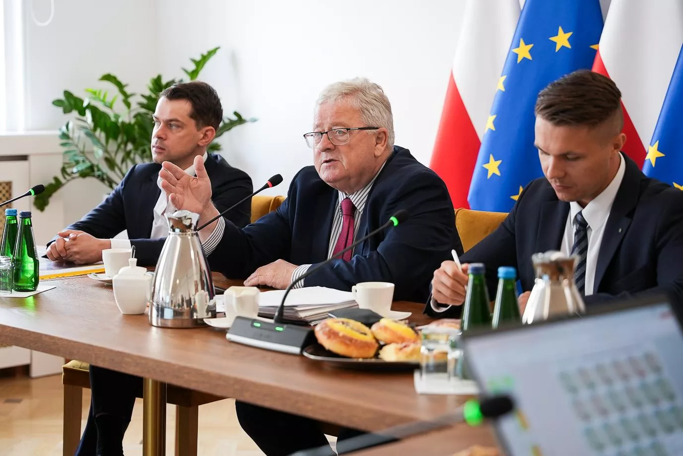 Pilne spotkanie w ministerstwie. Mają być szlaki gradowe i dopłaty dla rolników