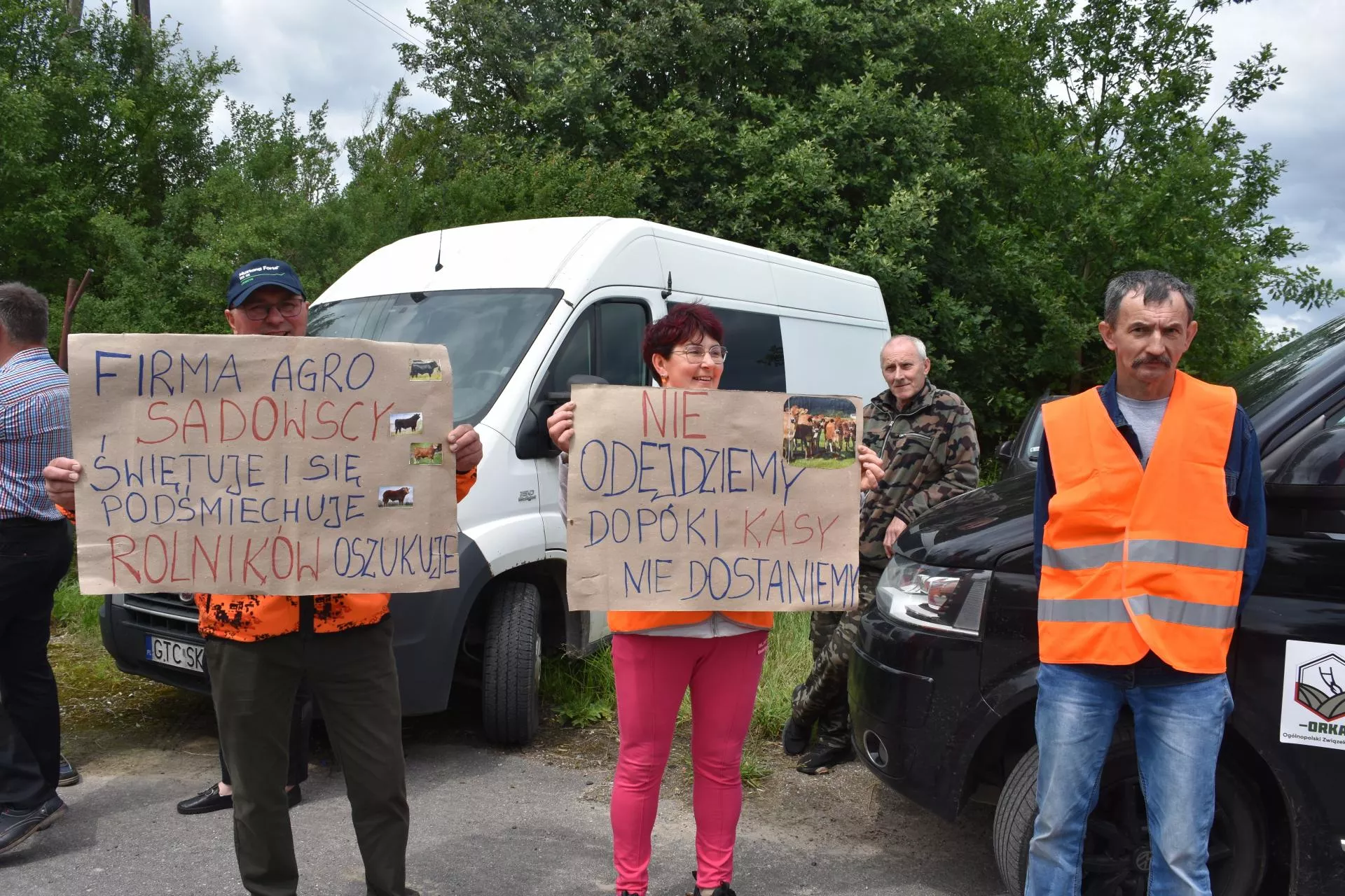 Rolnicy oszukani na miliony. Zaufali kierownikowi, teraz walczą pod bramą