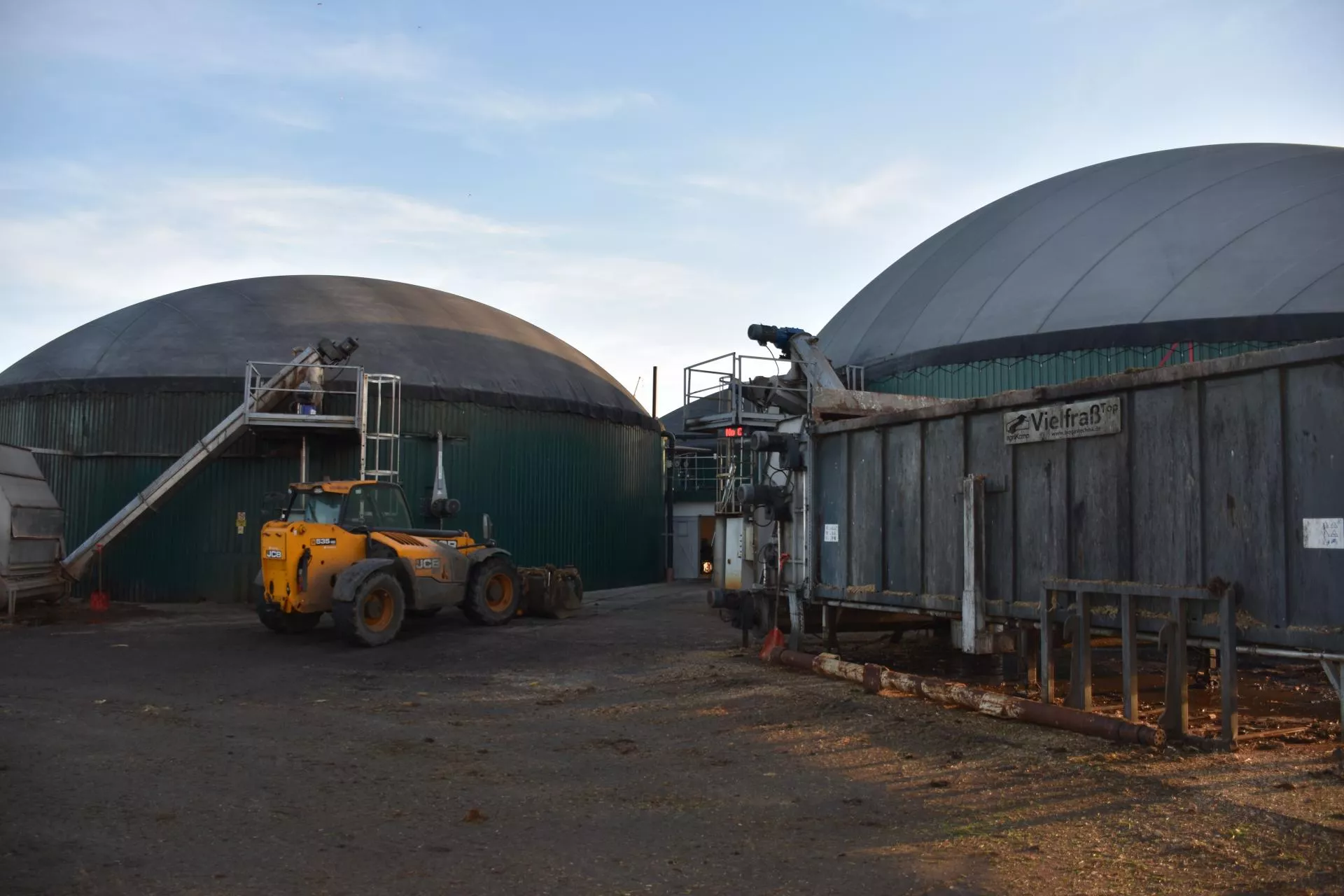 Polskie mleko przegra z francuskim? Ekspert ostrzega: bez tego rolnicy stracą