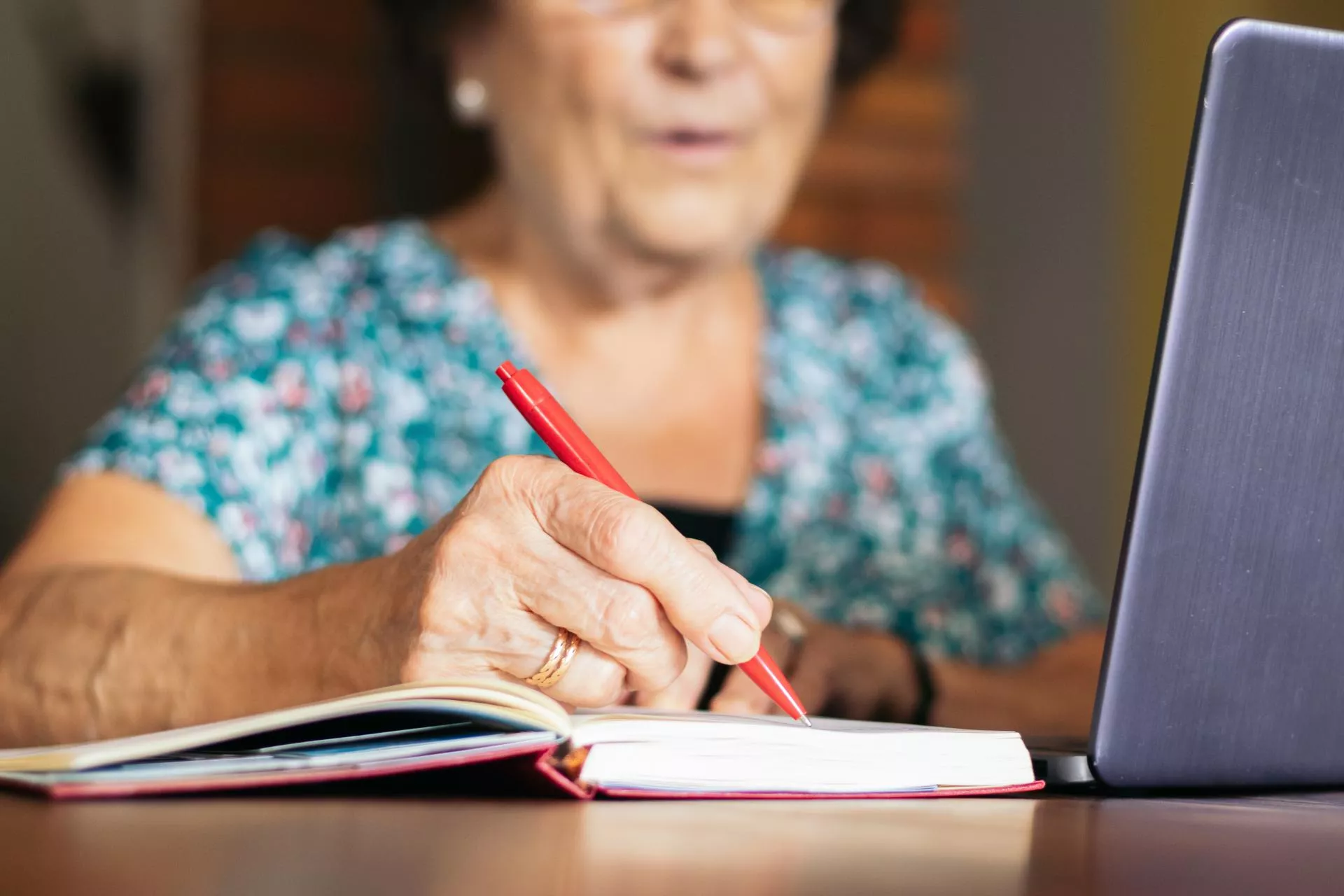 270 zł dodatku do emerytury co miesiąc. Dla kogo?