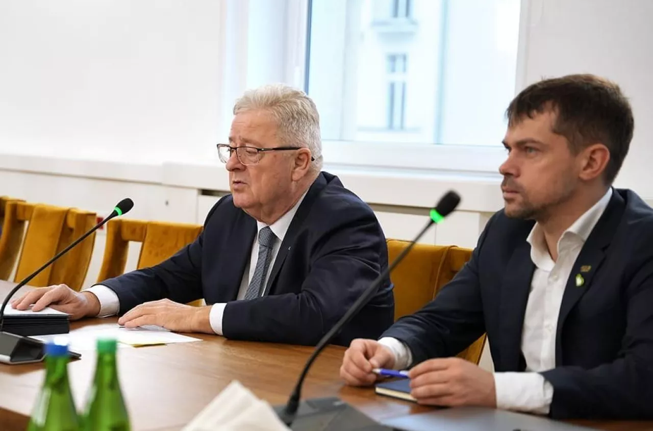 Siekierski uderza w Kołodziejczaka. „Musiałem go odcinać od decyzji”