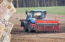 Rolnicy dostają przelewy. ARiMR wypłaca dopłaty do zbóż i ziemniaków