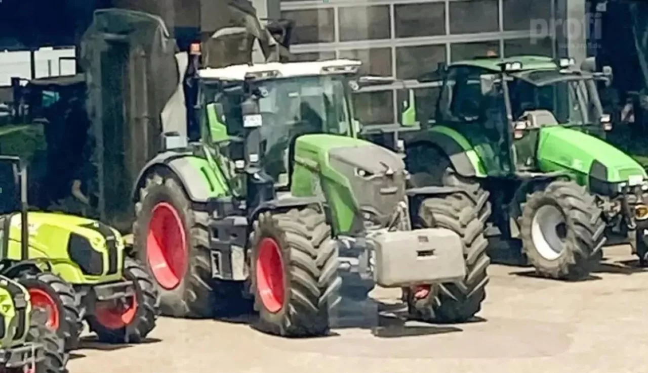 Nowy Fendt 800 przyłapany w terenie? Oto pierwsze szpiegowskie zdjęcie