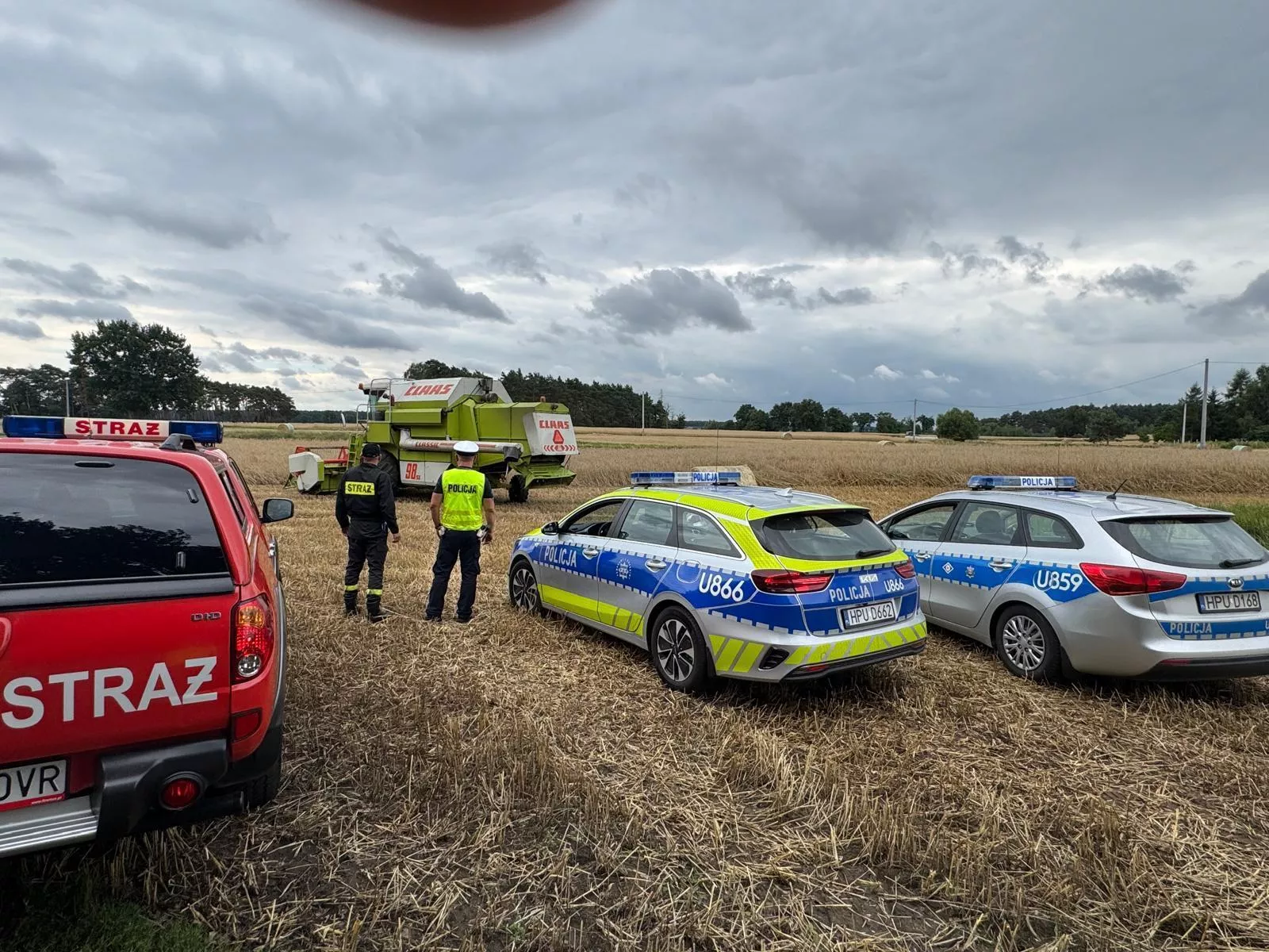 Kontrole w czasie żniw. Co policja i straż sprawdza na polach? [WIDEO]