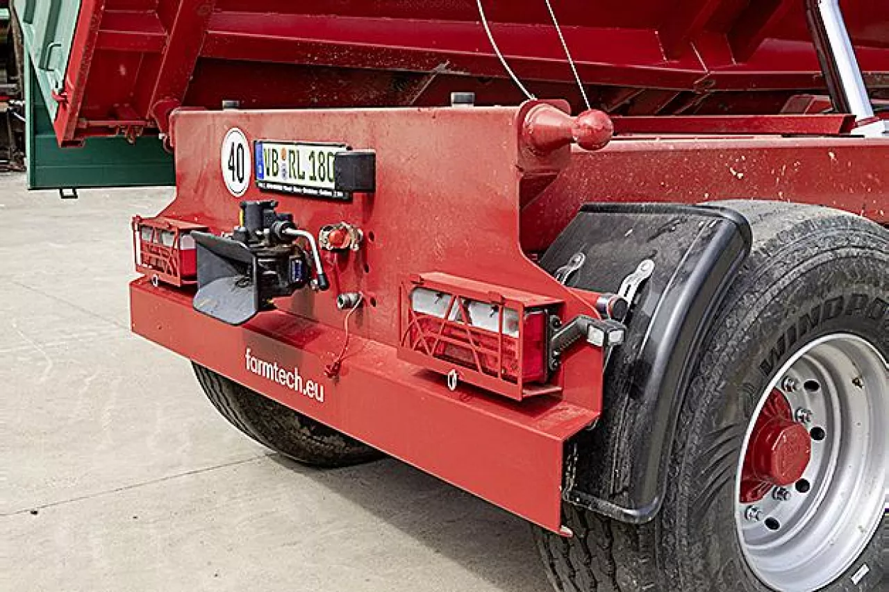 oświetlenie, przyczepa rolnicza