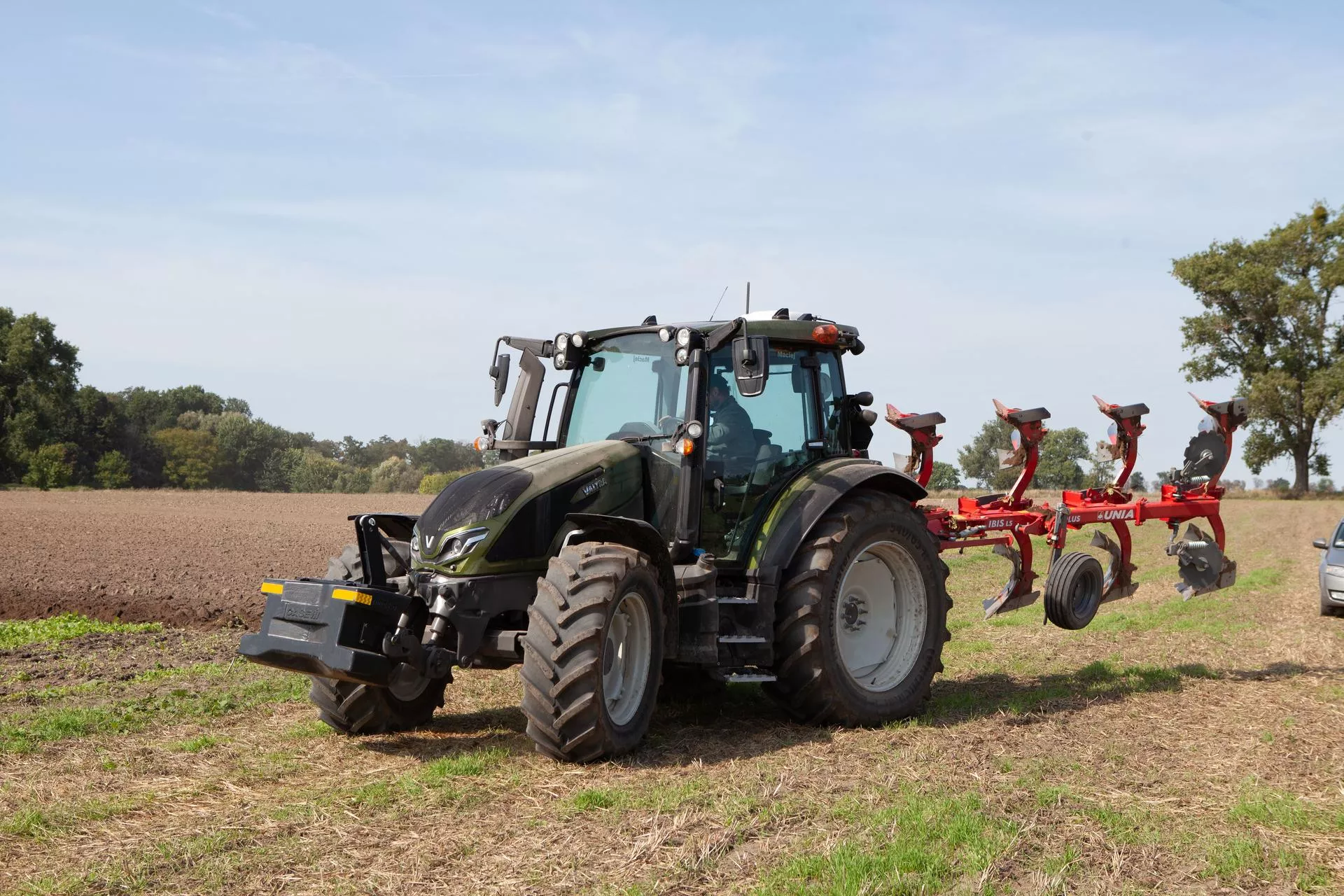 Rejestracja ciągnika online? Rząd szykuje zmiany dla rolników