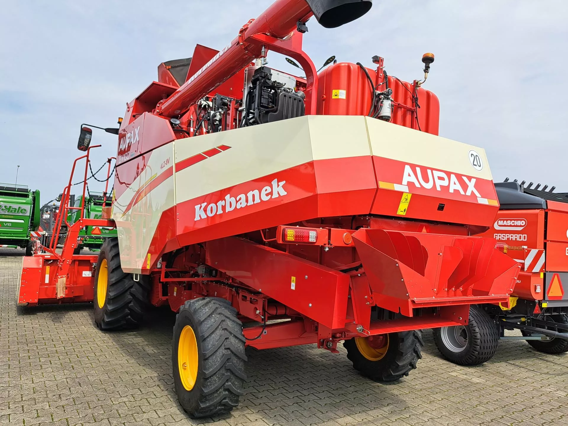 Chiński kombajn Aupax: jaka cena?