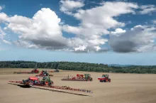 Przygotuj glebę na kolejny sezon. Prace pożniwne z częściami Kverneland.