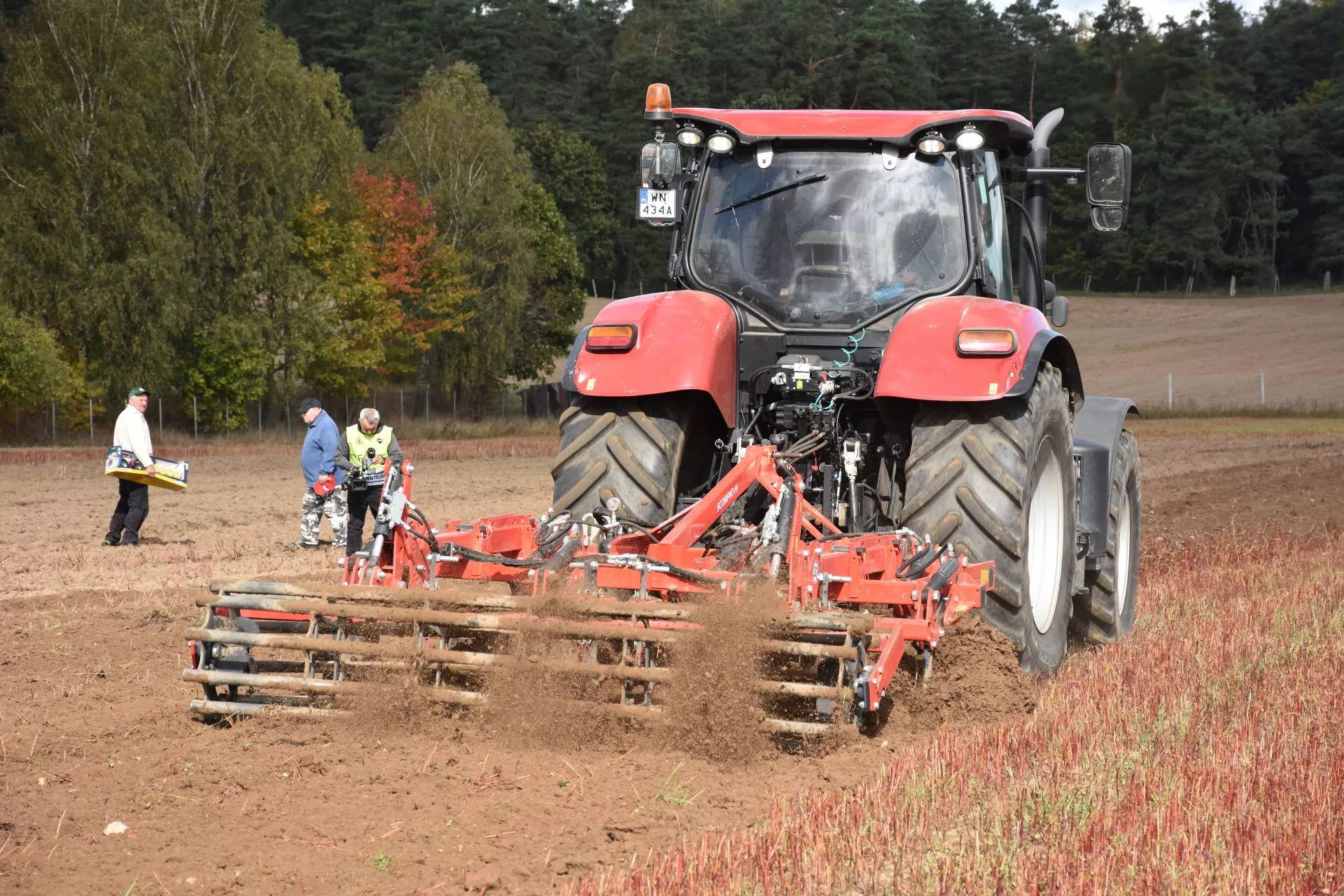 Moc, masa i gleba – trzy najważniejsze elementy przy doborze agregatu ścierniskowego