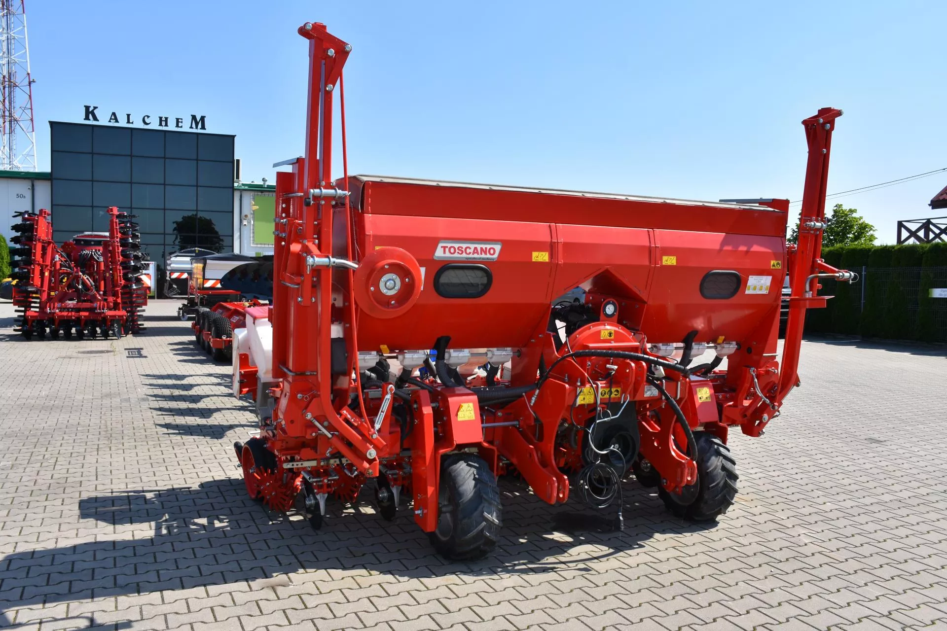 Ten siewnik punktowy potrafi siać zboże. Rolnik sprawdził, ile można oszczędzić