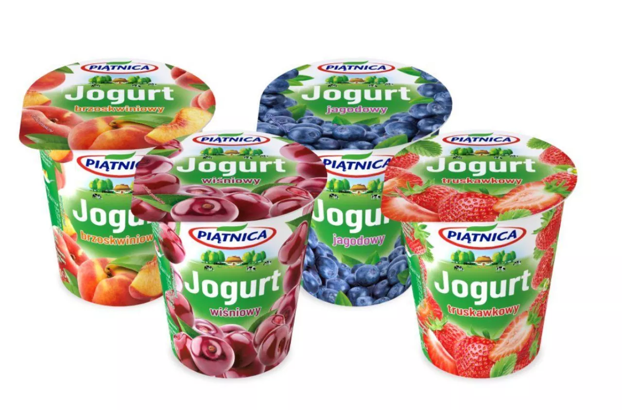 Mleko od rolników w nowym wydaniu. Jogurty owocowe Piątnicy już w sprzedaży