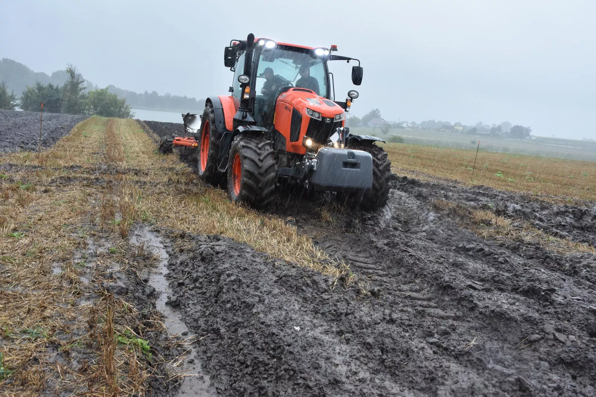 Pługi, które orzą choćby w wodzie