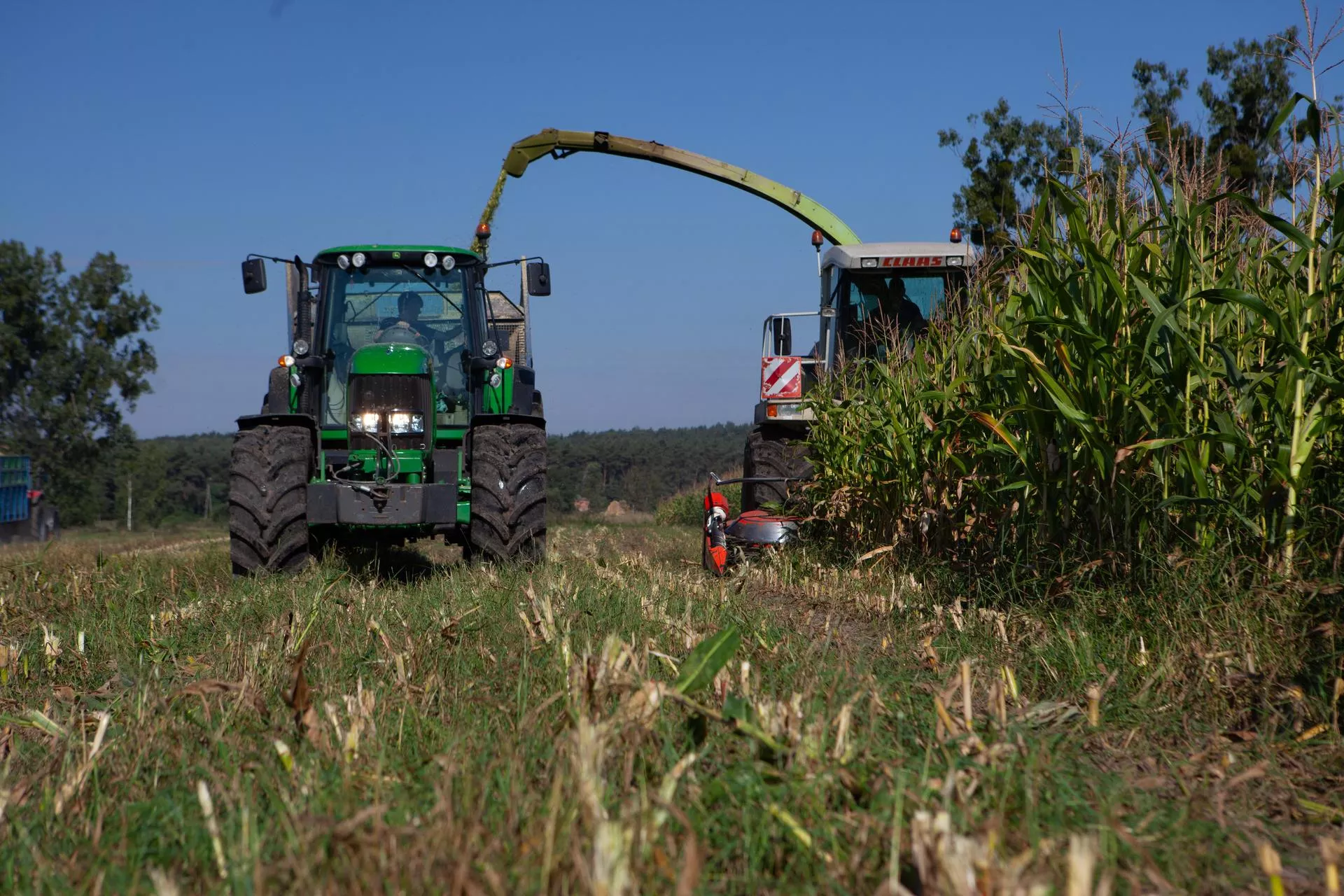 Rolnicy polują na okazje. Tyle zapłacisz za używaną przyczepę objętościową [CENY]