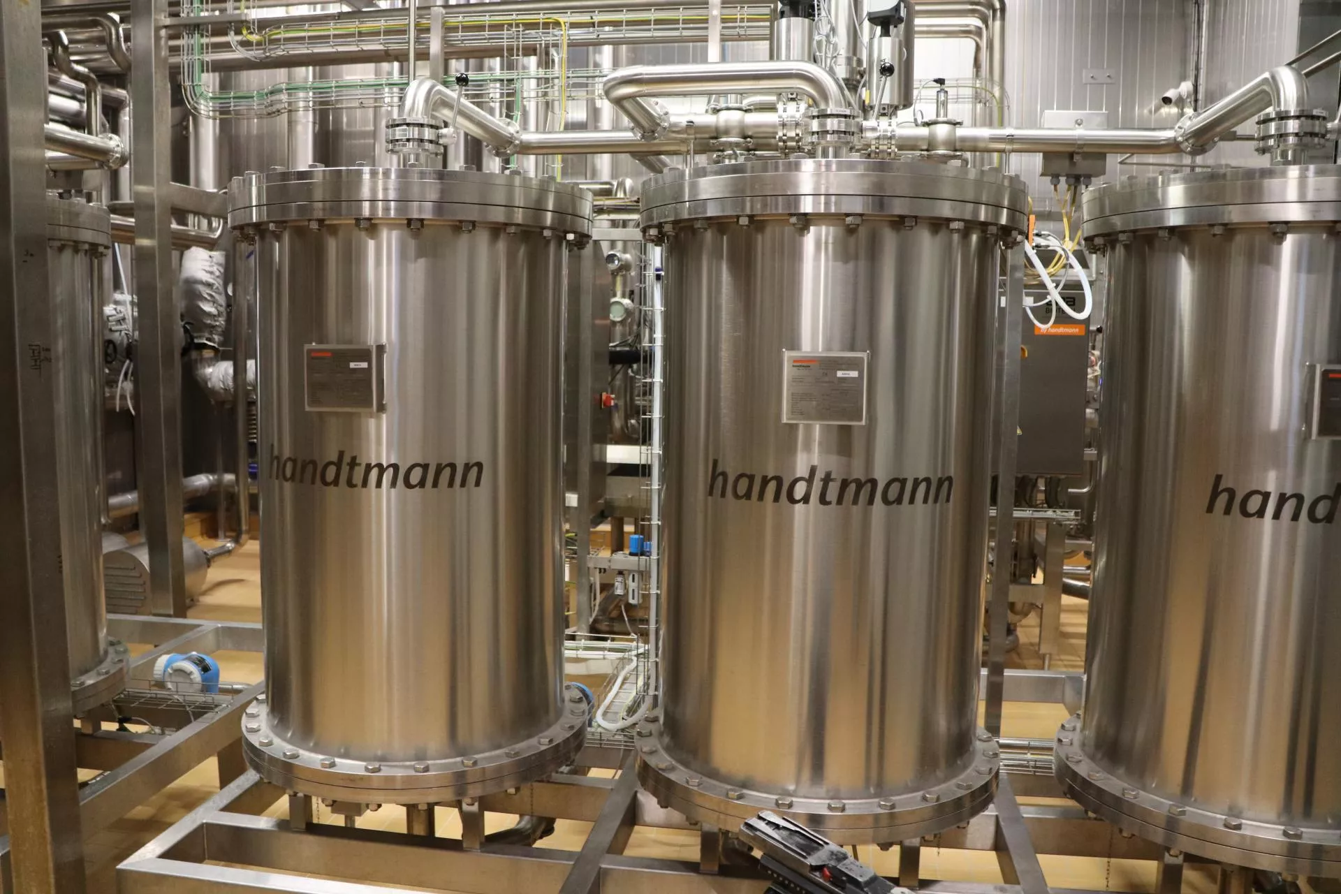 „Różowe złoto” z polskiego mleka. Czy to białko przyszłości?