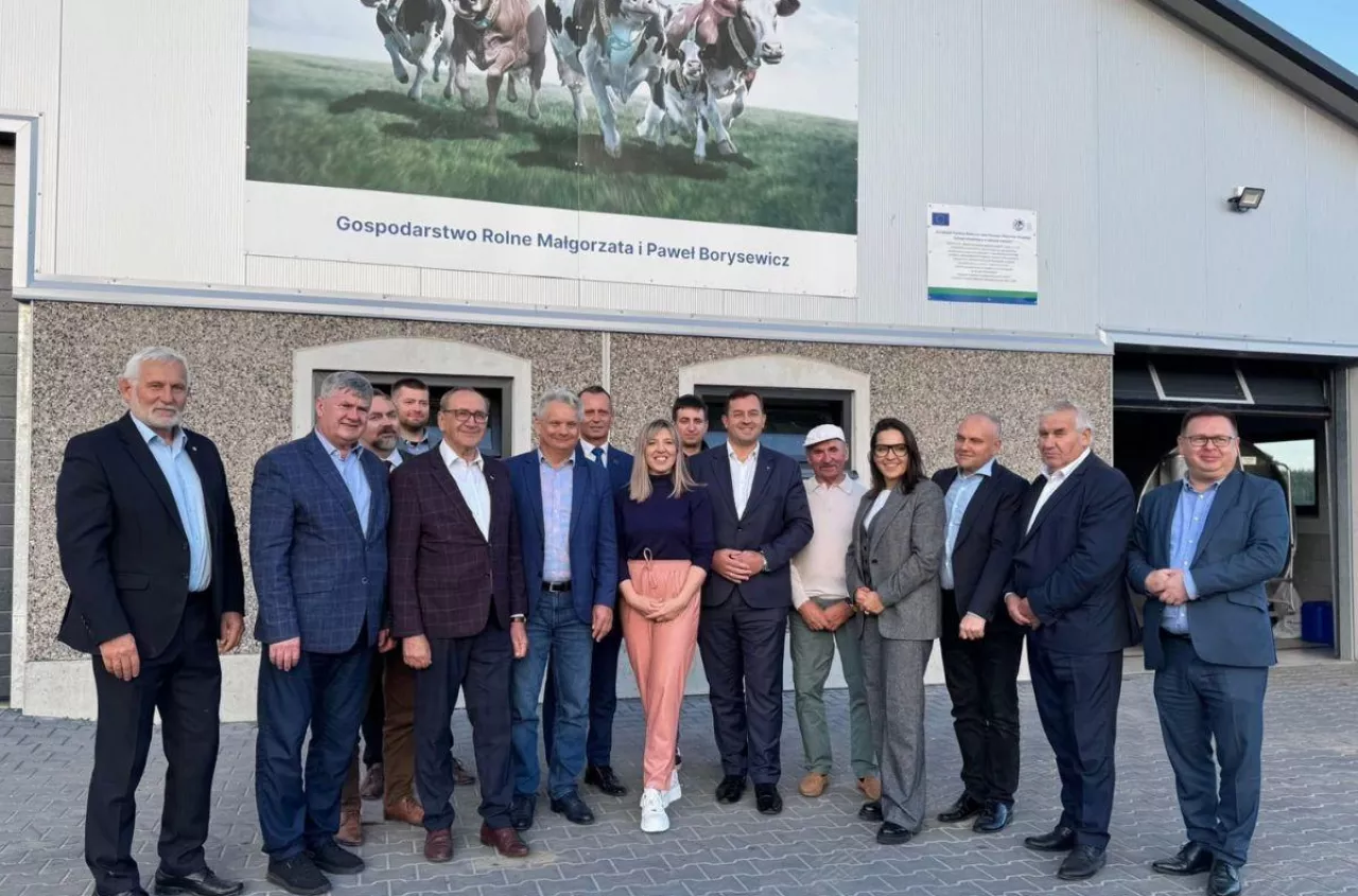 Komisja rolnictwa i minister w OSM Piątnica. Odwiedzili też Małgosię Borysewicz [FOTO]