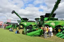 Największe kombajny na Agro Show 2025