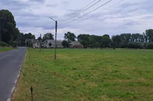 gospodarstwo rolne i droga