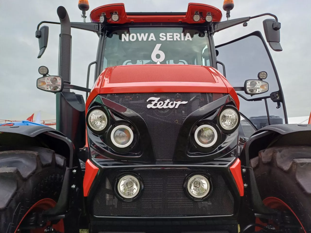 Nowy Zetor 6130 już w sprzedaży. Jaka cena? [WIDEO]