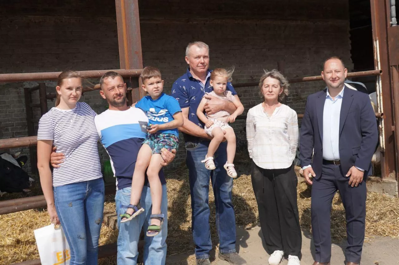 Rolnicy produkujący mleka