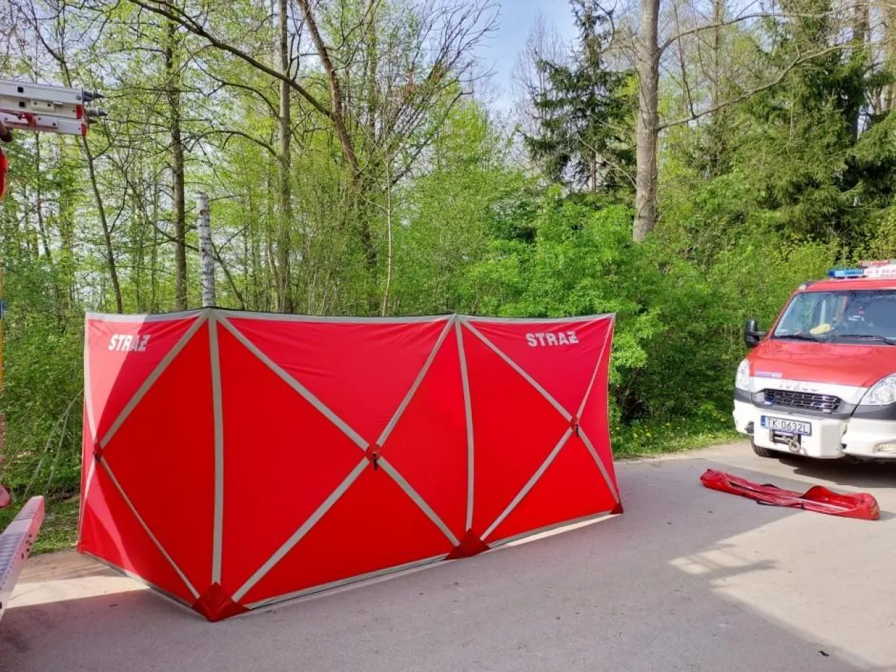parawan i wóz strażacki